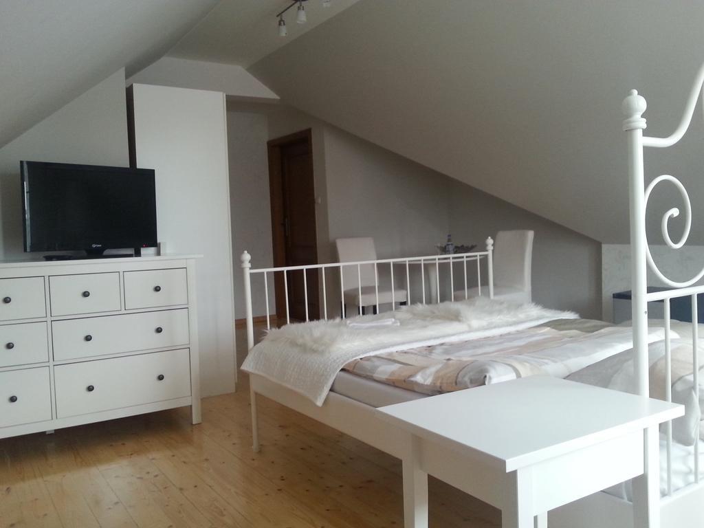 Skansen Nagawki Hotel Dmosin Pokój zdjęcie